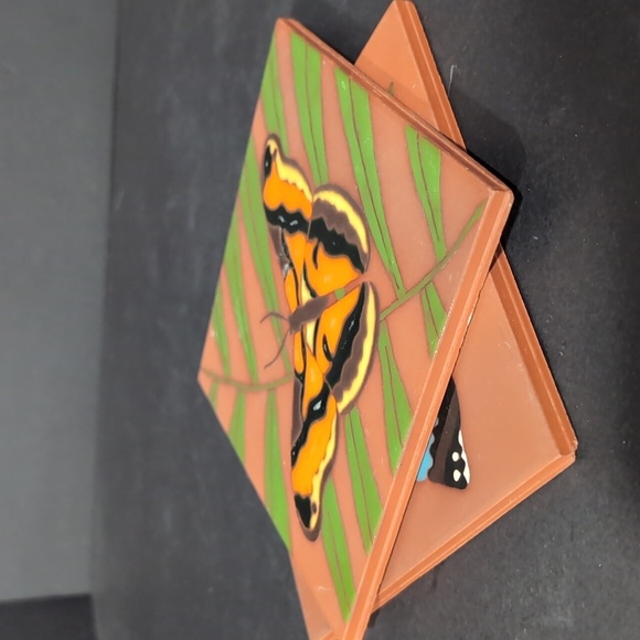 H&R Johnson Set of 2 Ceramic Hand-painted Tiles with Butterfly Design. - Picture 5 of 9
